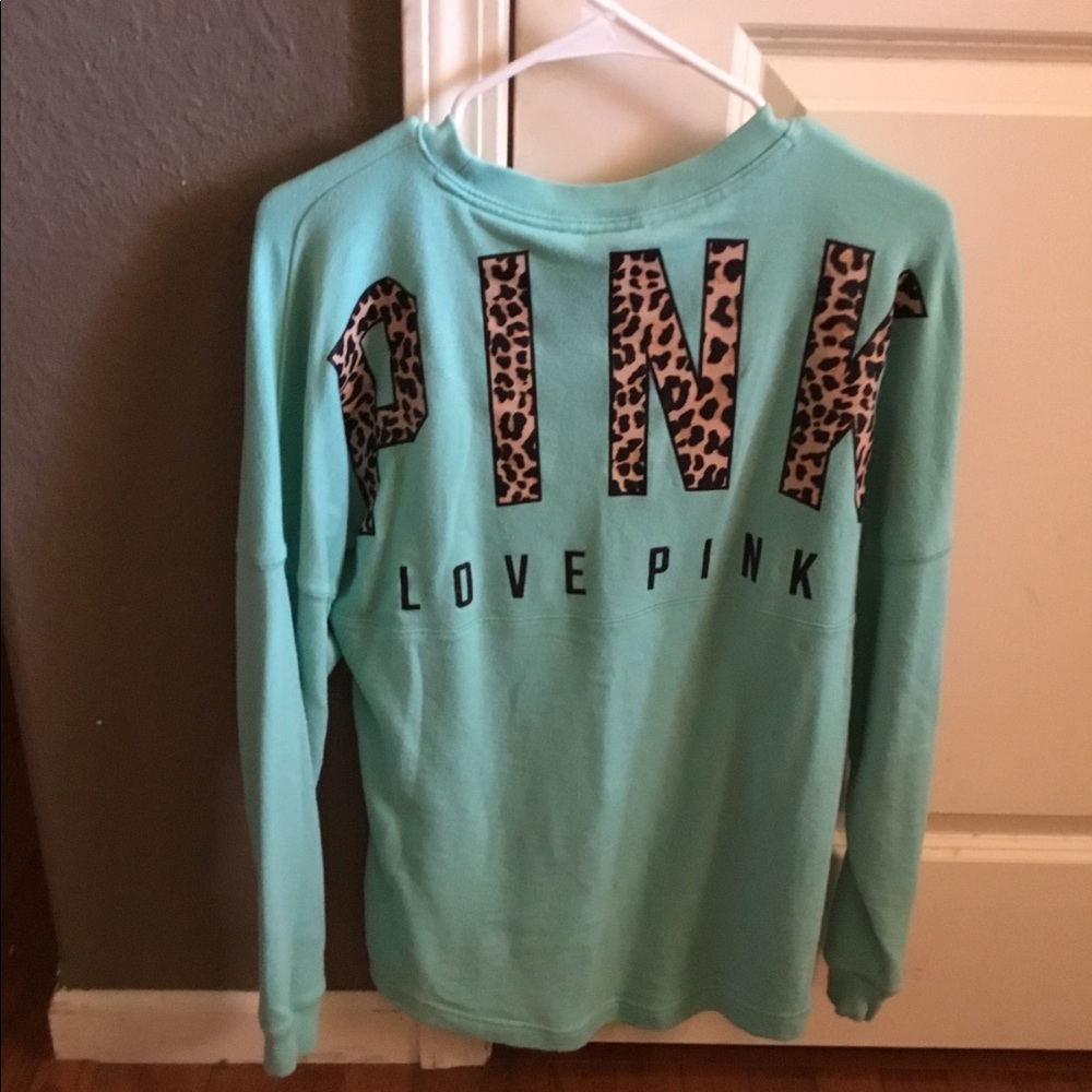Pink light green sweatshirt. - Picture 4 of 6